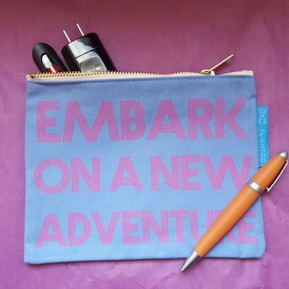 Embark on a New Adventure Flight001 bag - Picture 2 of 6